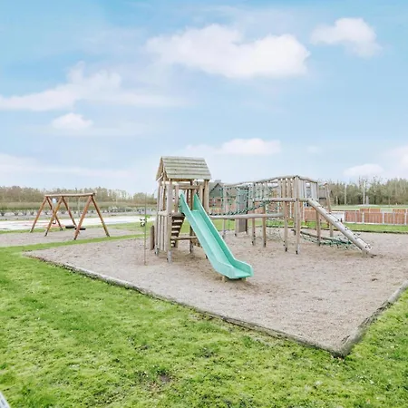 Prázdninový dům Beautiful In With Wifi *